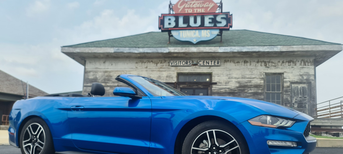 Road trip sur la route du Blues en Ford Mustang